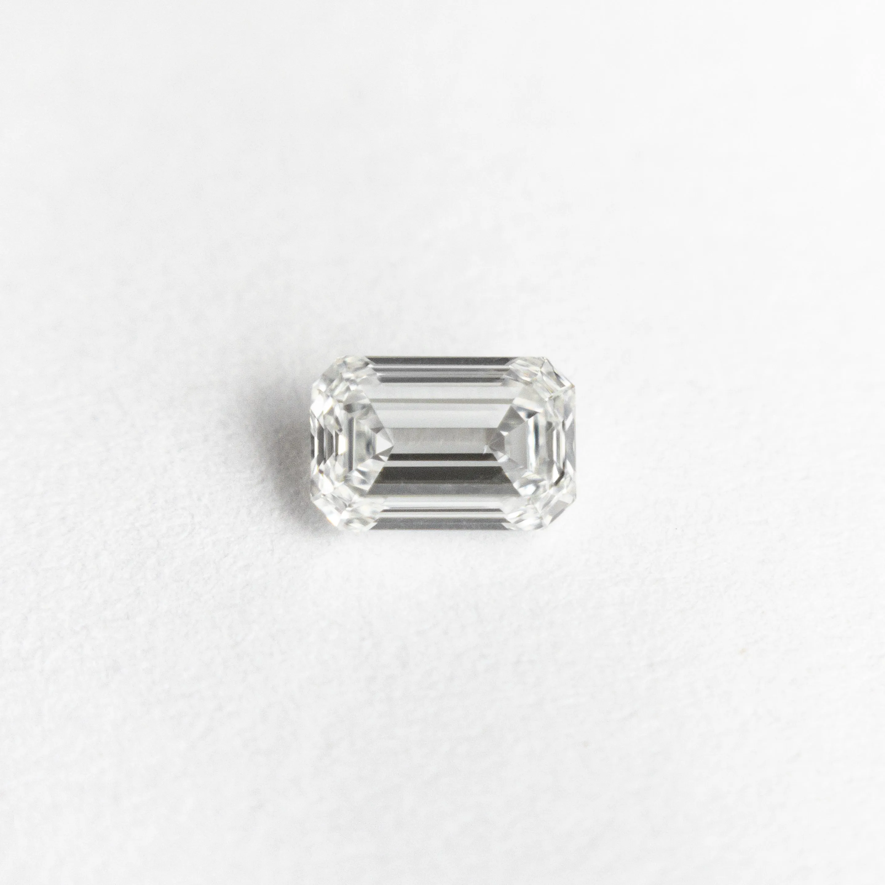 0.41ct 5.13x3.41x2.15mm VS2 F Cut Corner Rectangle Step Cut  21369-01