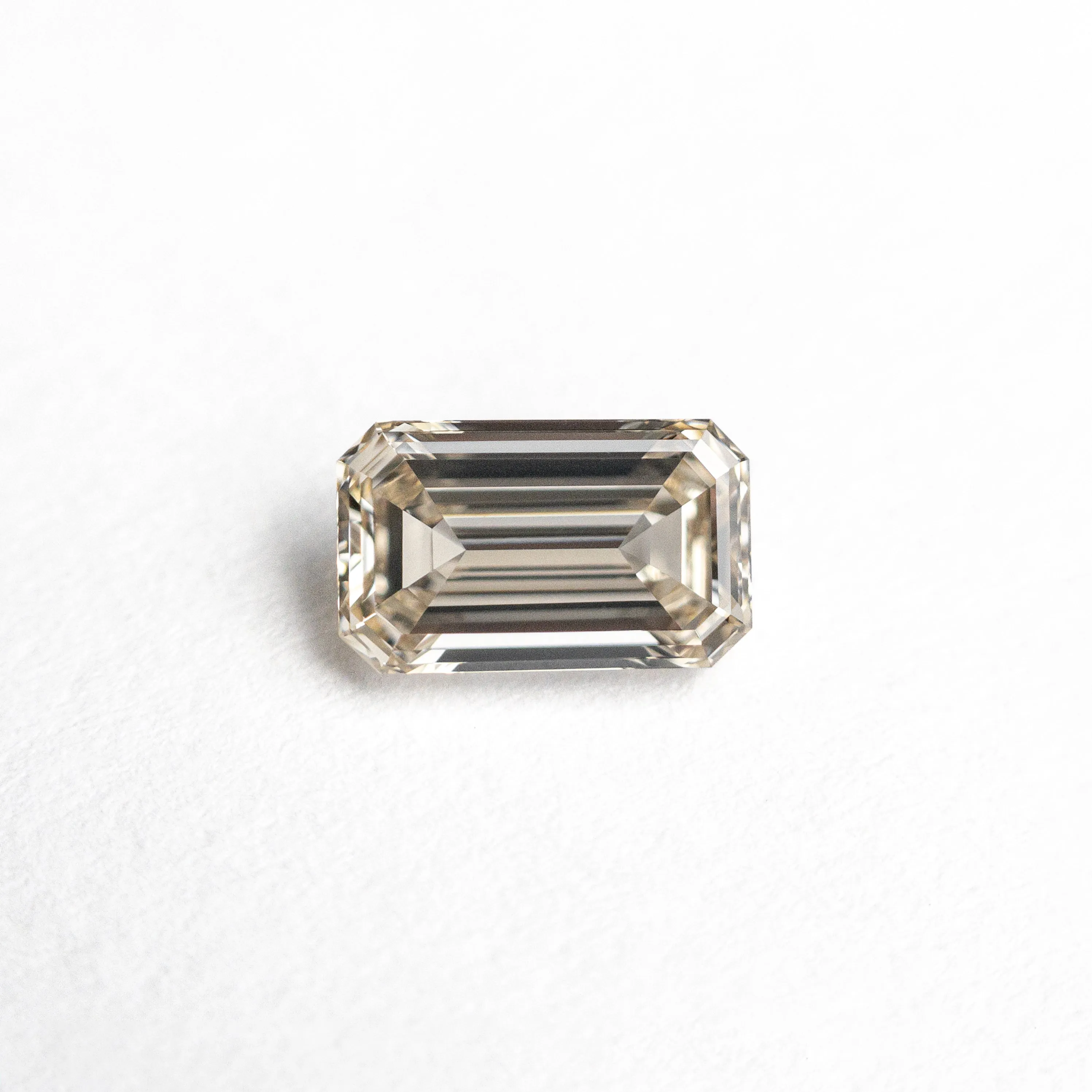 0.53ct 6.16x3.75x2.20mm VVS2 C3 Cut Corner Rectangle Step Cut 24192-13