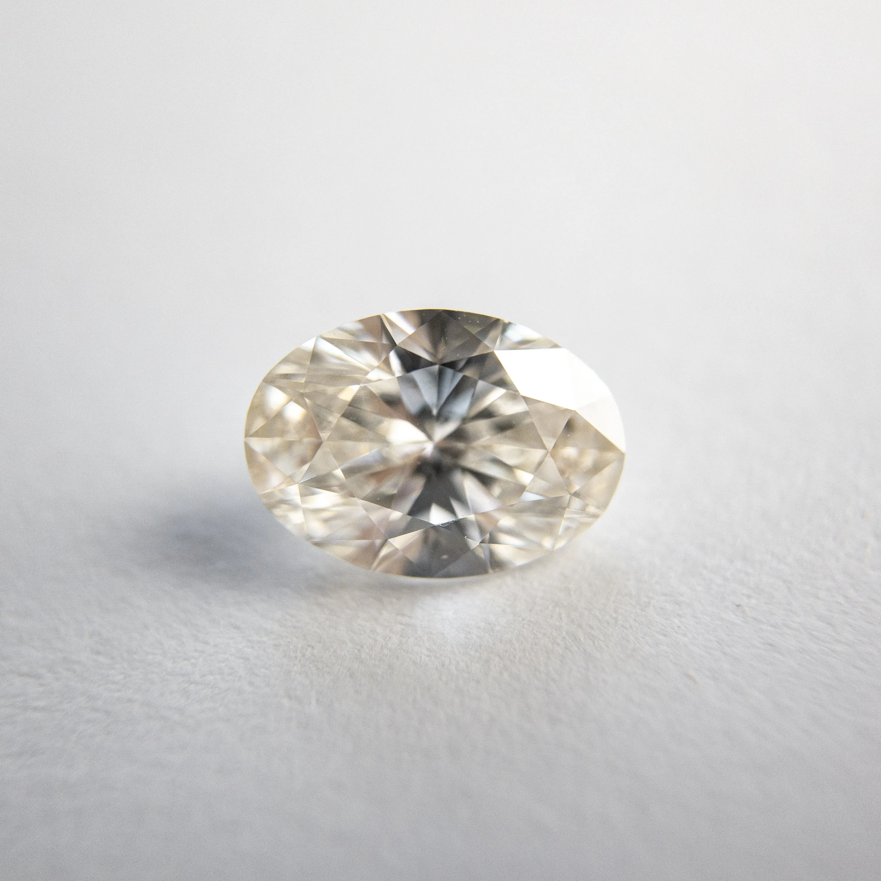 1.05ct 8.03x5.74x3.55mm Oval Brilliant 18244-02