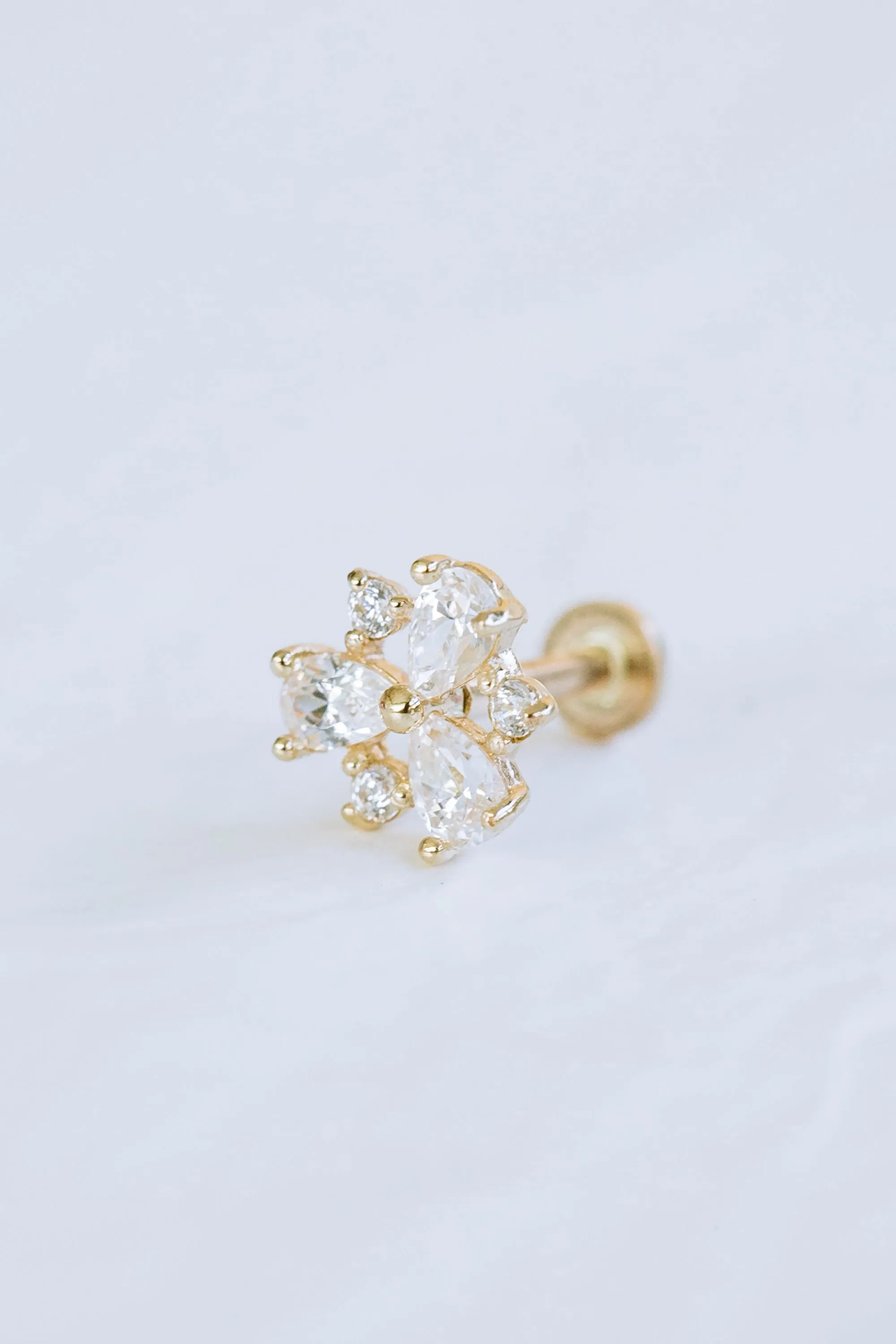 14k Gold Cartilage Cubic Triangle Flower Internally Internal Threaded Labret