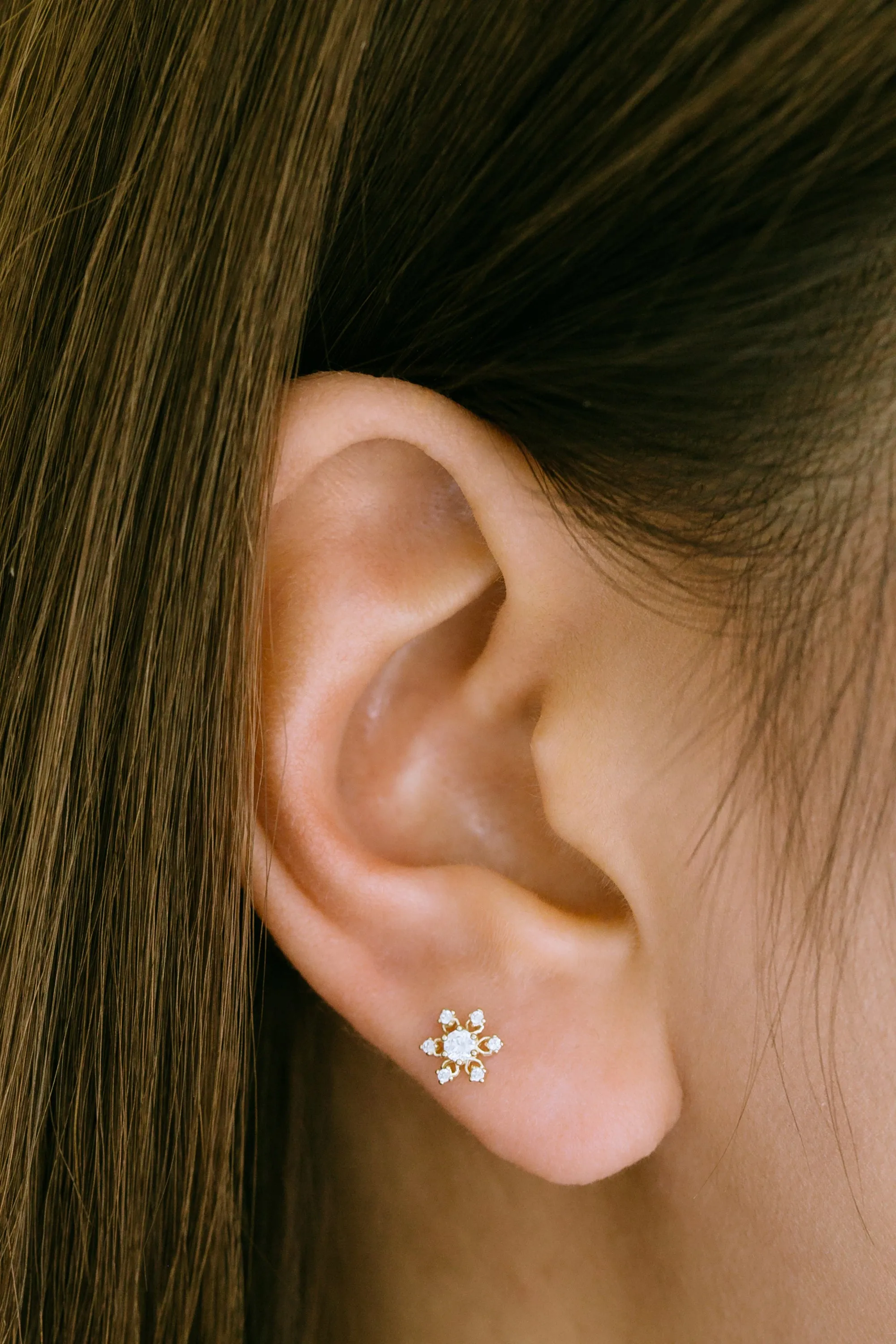 14K Real Gold Delicate Cz Flower Snowflake Forward Helix Cartilage Tragus Inner Conch Ear Stud Post Internally Threaded Earring 