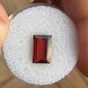 2.41 CT MONTANA GARNET