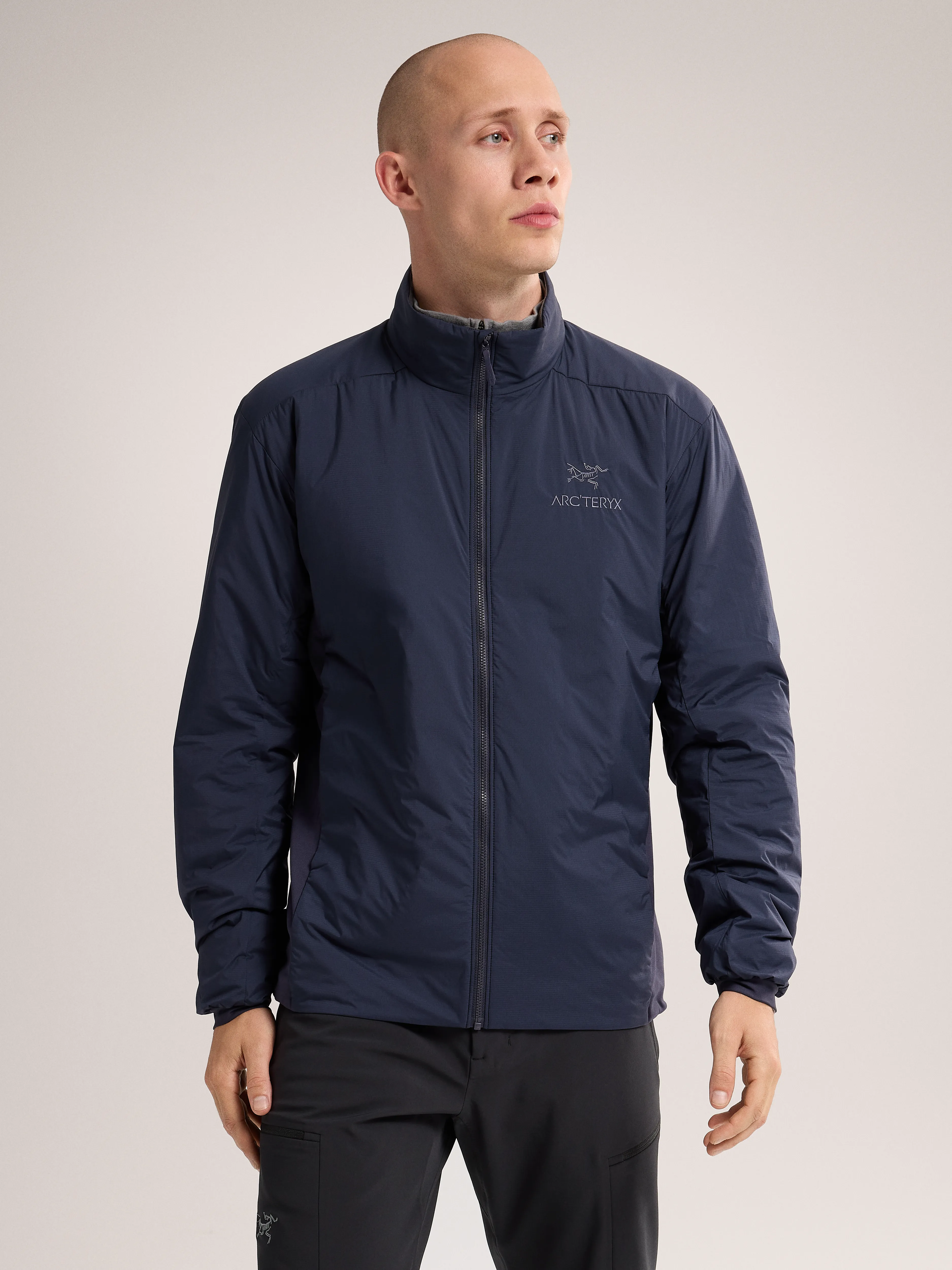 Arc'teryx Men's Atom Jacket Black Sapphire | Buy Arc'teryx Men's Atom Jacket Black Sapphire here | Outnorth