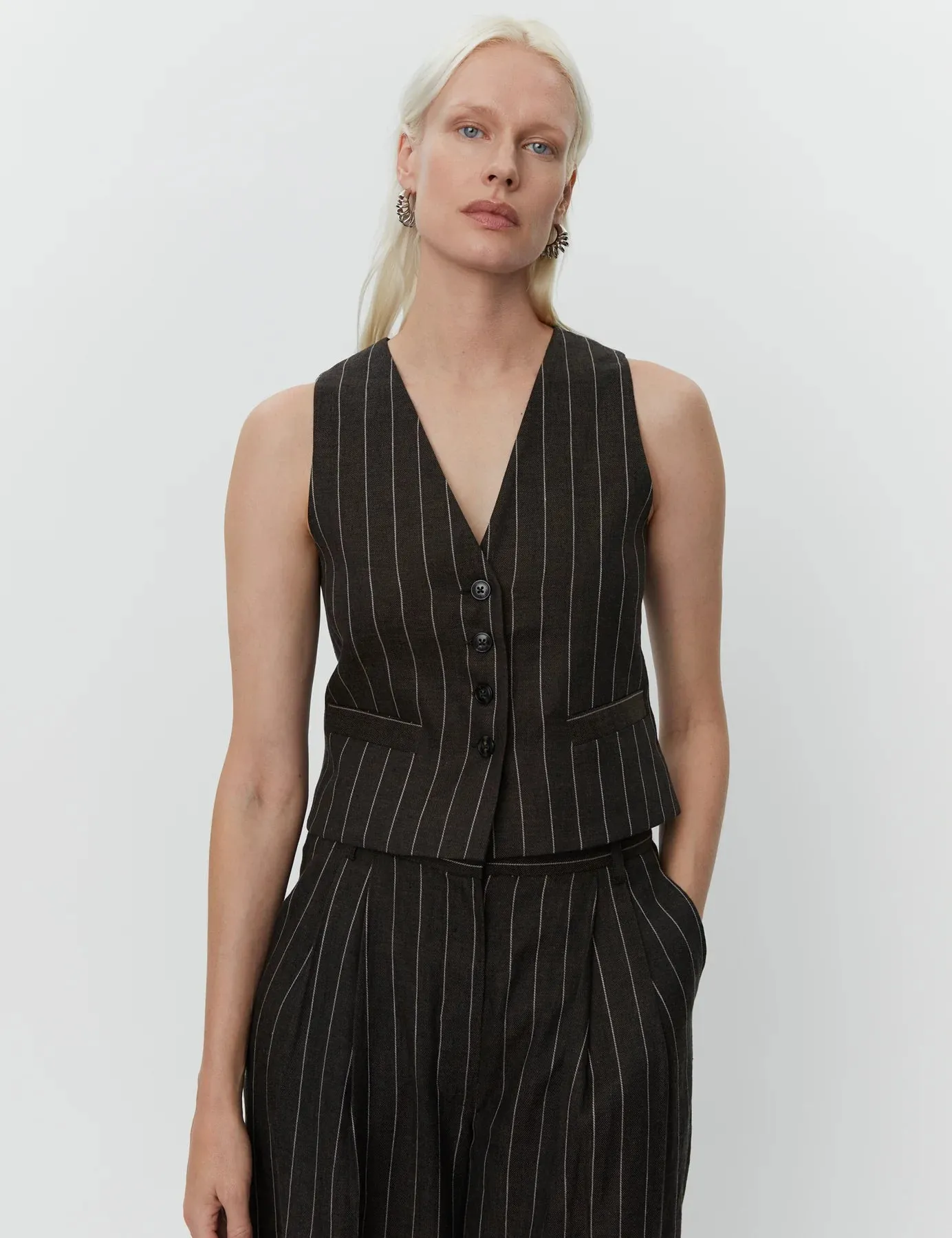 Frida - Casual Linen Stripe Vest Chocolate Brown