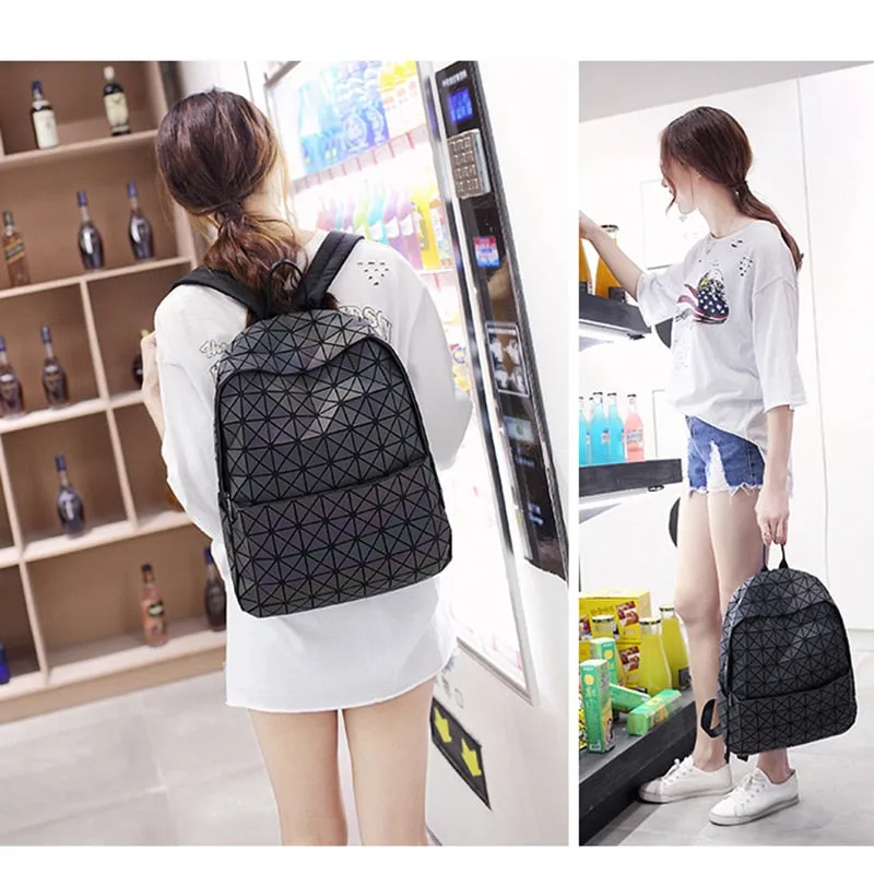 HOLOGRAPHIC LIGHT REACTIVE ZIPPER BACKPACK