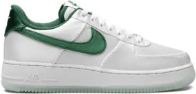 Nike Air Force 1 Low Satin Pine Green sneakers White