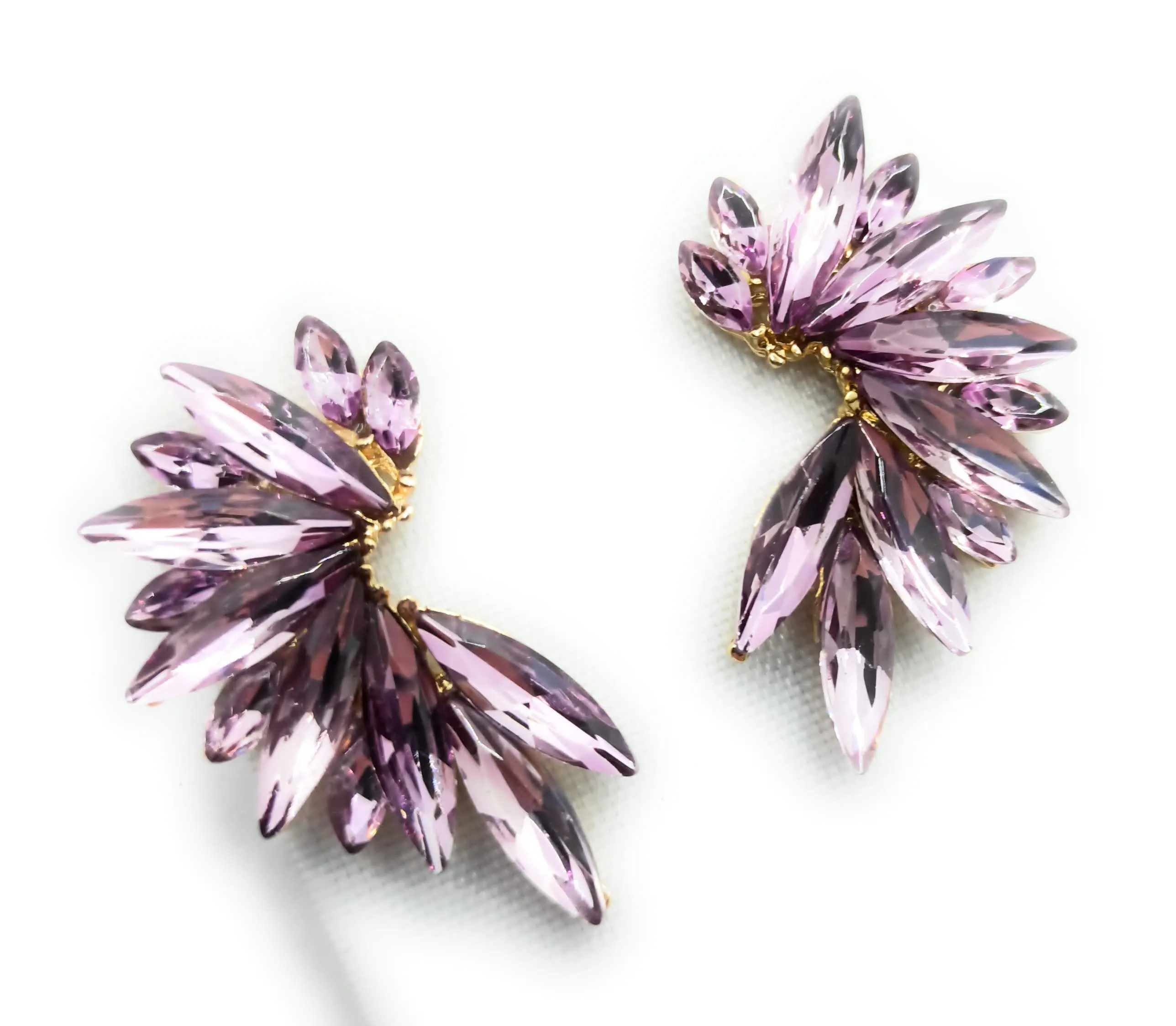 Pendientes Cristales Brillantes · Morado, Oro