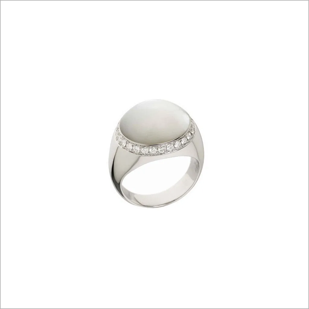 Tempia 18K White Gold & Mother of Pearl Ring with Diamonds